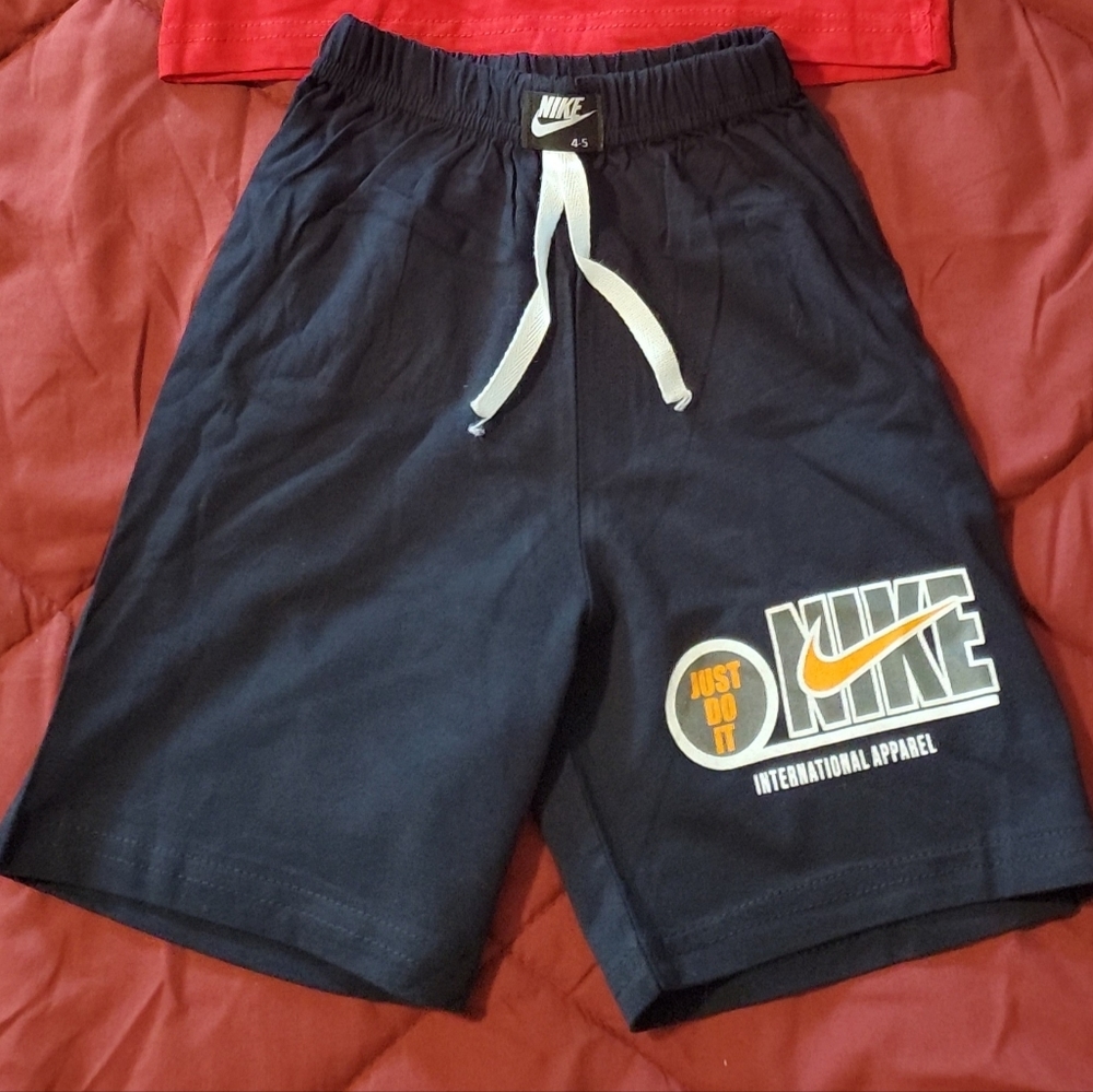Boy set - Picture 2 of 2